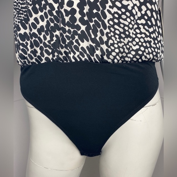 Express One Shoulder Chita Type Print Black and Ivory Thong Bodysuit Size Small - Picture 4 of 9